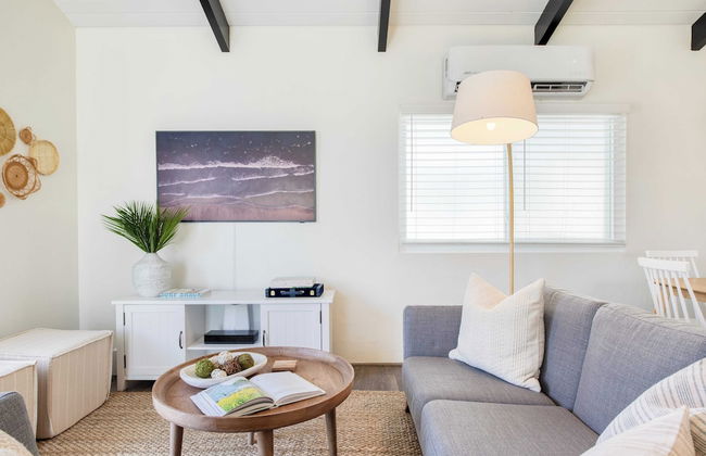 Surfrider II by Avantstay Walk to the Beach + Balcony - Photo 6