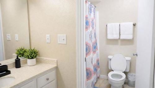 Down Town Convenience, TRAX, Self Check-In Studio - Foto 5