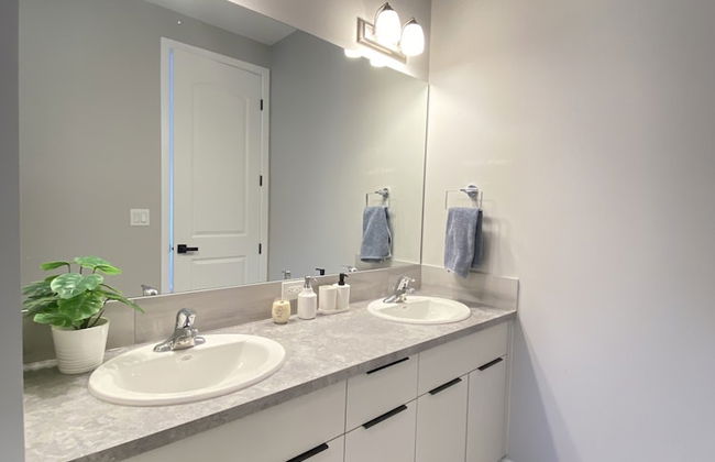 Kathy's New Guest House - Photo 3