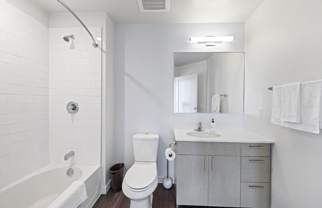 Placemakr Marymount Ballston - Photo 61