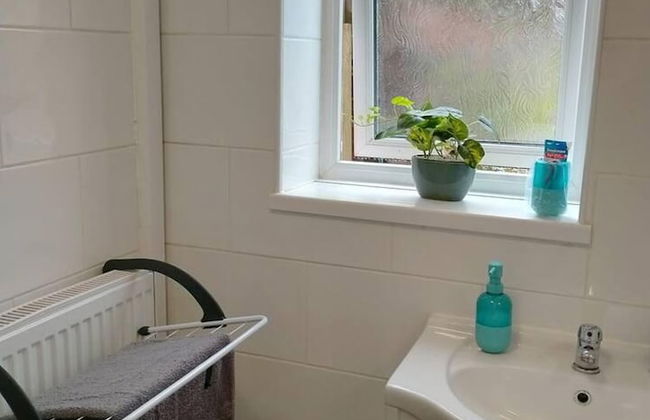 Spacious 3bed House in Walsall With Parking Onsite - Foto 14