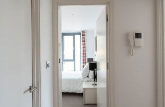 Modern, fully furnished apartment with ensuite, private balcony and elevator in Notting Hill - Foto 50