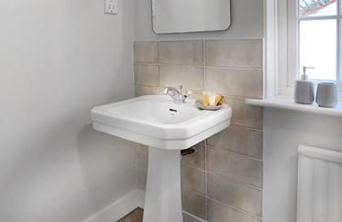 Bray - Characterful 3 Bed House by the River - Foto 15