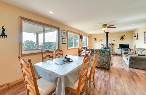 Deck and Water View Cozy Kentucky Lake Getaway - Foto 7