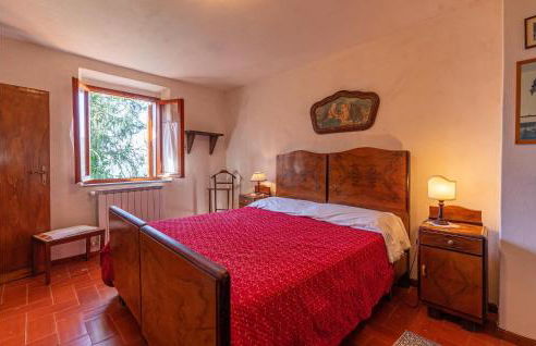 Awesome Home In Villa Di Piteccio - Foto 14