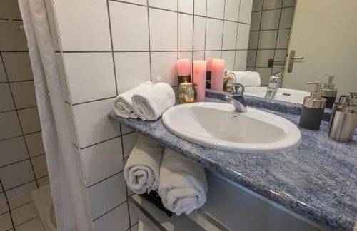 Maison Lacustre - Maison contemporaine avec vue panoramique sur le lac d'Annecy - Foto 17