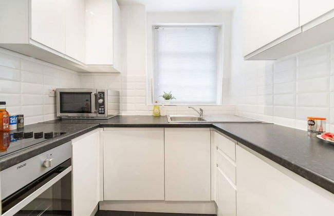 Livestay - Hidden Covent Garden Gem - Photo 12