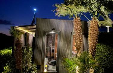 TINY-HOUSE mit Alpen- Stadt- und Poolblick , WLAN - Foto 8