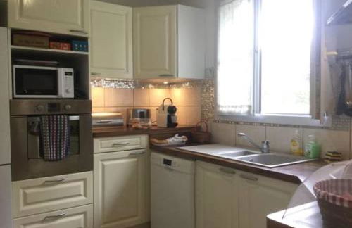 DISNEY & PARIS Happy Villa for 10 persons with Private Garden & Terrace 4 bedrooms, 3 bathrooms FIBER Wifi Netflix & free Parking - Foto 18