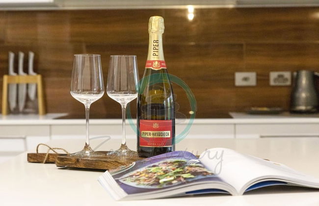 Modern Living Private Pool Bar Pets OK - Foto 11