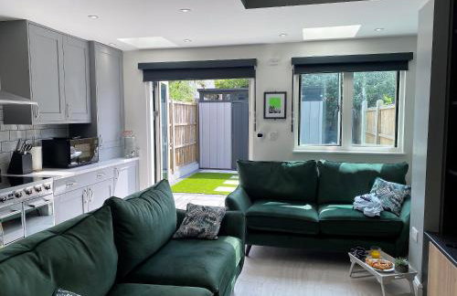 Superb townhouse near vibrant Gloucester Road - Foto 1