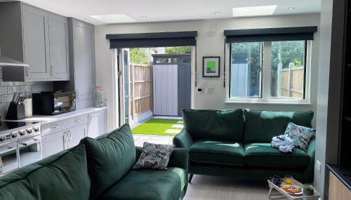 Superb townhouse near vibrant Gloucester Road - Foto 1