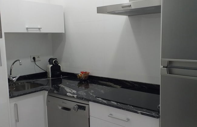 Feelathome Rivero Apartments - Photo 29