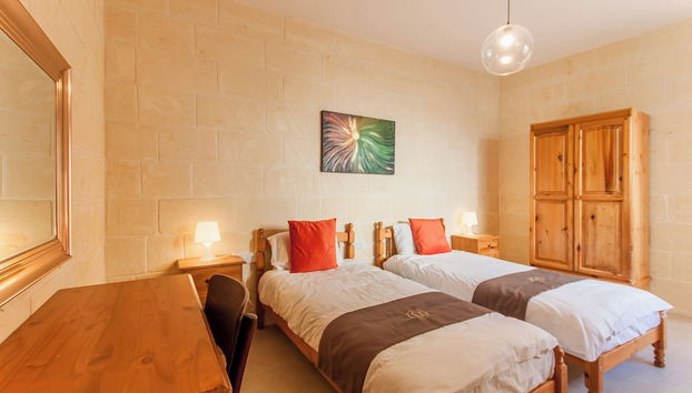 Naduri, Beautiful Gozitan Villa + Pool - Foto 5, Zimmer