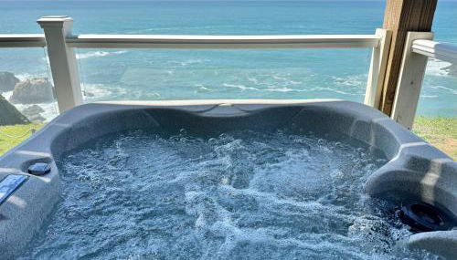 Starfish by OceanviewHotTubs Oceanfront Tesla chrging Shelter Cove Oceanfront - Foto 2