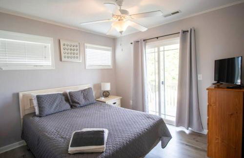 4Br 3bath Dog Friendly Ocean View Hot tub Elevator - Photo 4