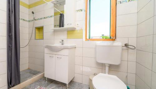 Holiday House Plovanija - Foto 4, towels, Shower