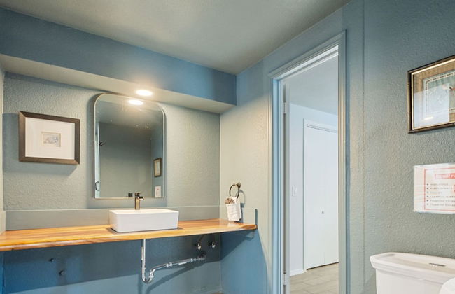 Family Home w Pool-hot Tub-large Yard-pool Table - Photo 28