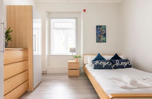 Swansea Beach Townhouse - 350 yard from the beach! - Foto 44