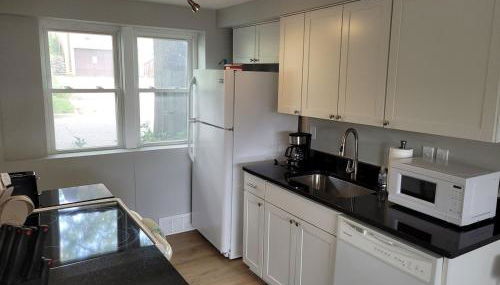 Davenport Dwellings 2 Bd by UNMC - Foto 3