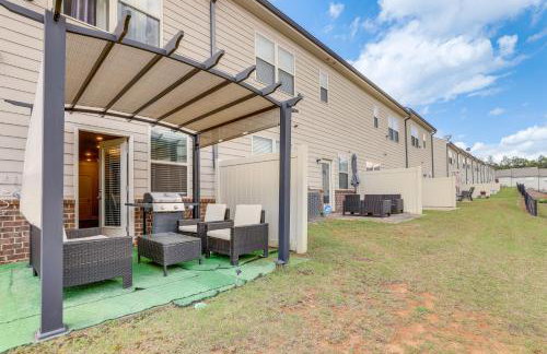 Lawrenceville Townhome w/ Community Pool Access! - Foto 26