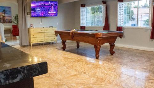 Heated Salt Pool, BBQ, Movie Projector, Stereo, Billiards Table, Arcade Game, Darts - Stone Sanctuary NW at Childrens Memorial Park, Pool Heat Optional - Foto 4