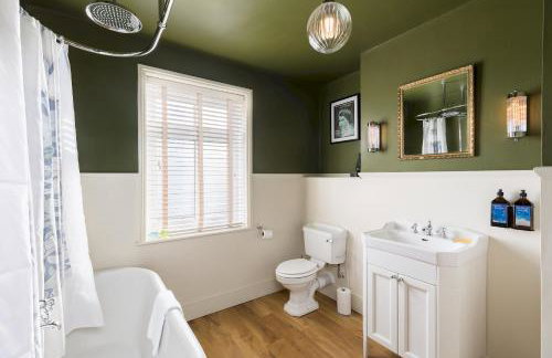 Stunning 2-bed Townhouse in Moreton-in-Marsh - Pass the Keys - Foto 11