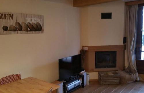 Appartement 2 pièces au milieu des chalets. Grande Terrasse Orientée Sud - Foto 10