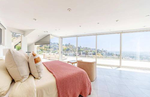 Hillside 4B Villa w Infinity Pool City Views - Foto 15