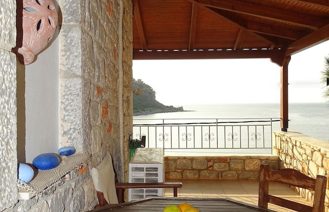 Sofia Limeni - Photo 69