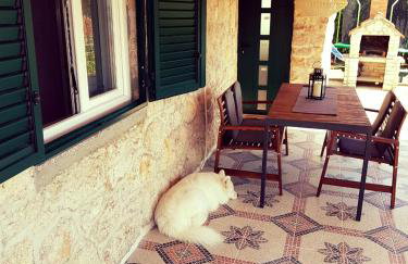 Apartments Mali Dvor Novigrad - Photo 14