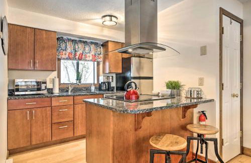 Hartford Escape with Fire Pit about 3 Mi to Ski and Golf! - Foto 8