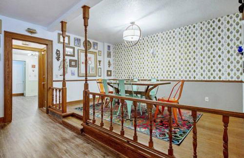 Eccentric Escape-hop skip jump to Plaza District - Foto 11