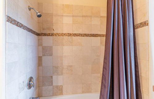 Breathtaking Mtn and Lake Views! Glacier Country Gem - Foto 19