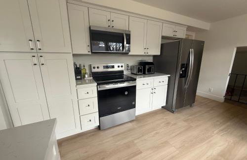 New! Modern 4BR max 12 ppl, 5 mins to everything! - Foto 17