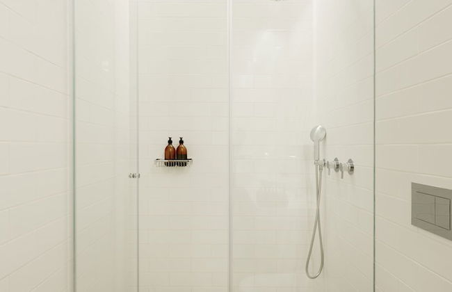 The Y House - Photo 60