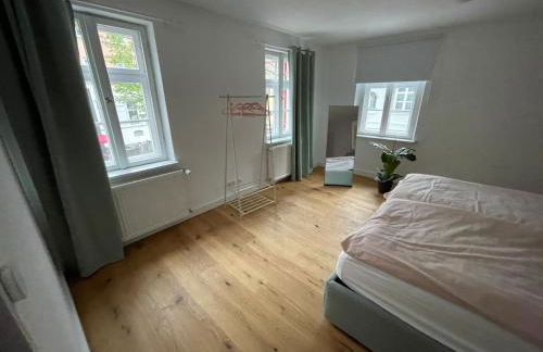 Dachau Altstadt Apartment mit Küche für bis zu 6 Gäste nahe Schloss und ÖPNV - Foto 5