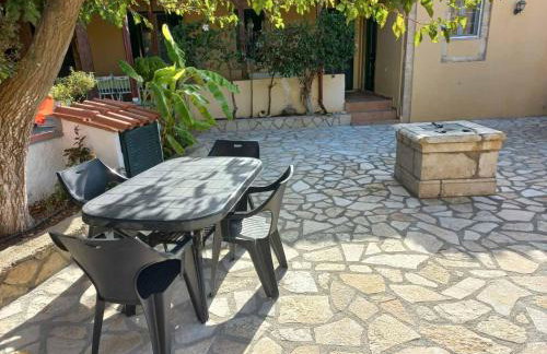 Traditional House - Photo 28