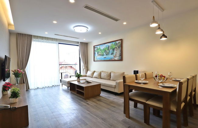 Luxe Paradise Suites Tay Ho - Photo 7