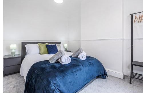 Modern 3BD House - Free parking - Fast WiFi - Foto 8