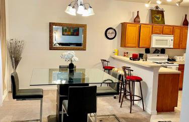 Grand Holiday 4BD Pool Home at Disney & Universal - Foto 9