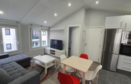 Ático Merced. Tranquilo y bien situado - Foto 1