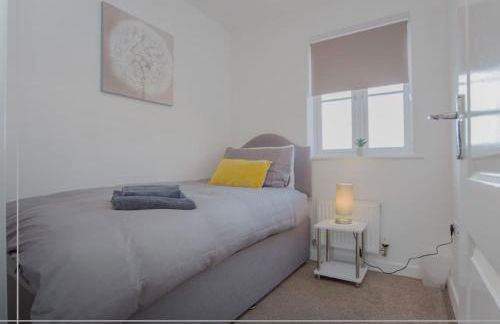 Large Family House - 5 Beds, 3 Baths, Full Kitchen - Foto 13