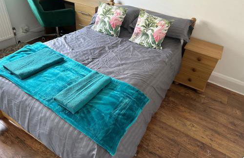 Woodingdean Contractor Pad - FREE Car & Van Parking - Foto 16