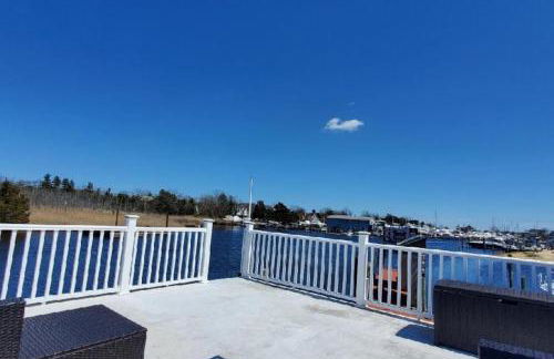 Float and Relax ON the Water Float Home - Foto 7