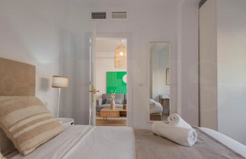 Peaceful & bright apartment with patio - Center - Foto 22