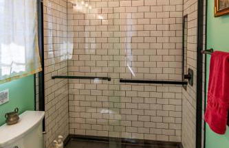 Private Renovated Apt w WasherDryer near dwntwn - Foto 5