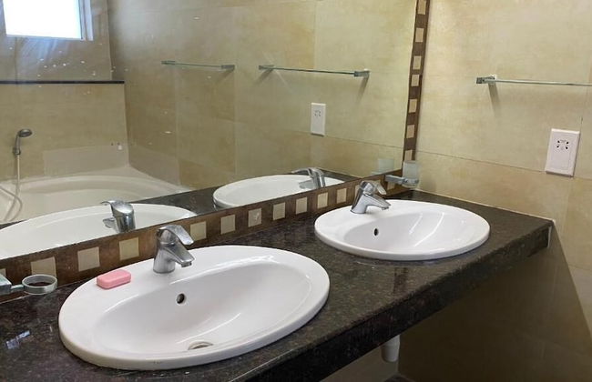 Lux Suites Hayana Palm Apartments - Foto 22