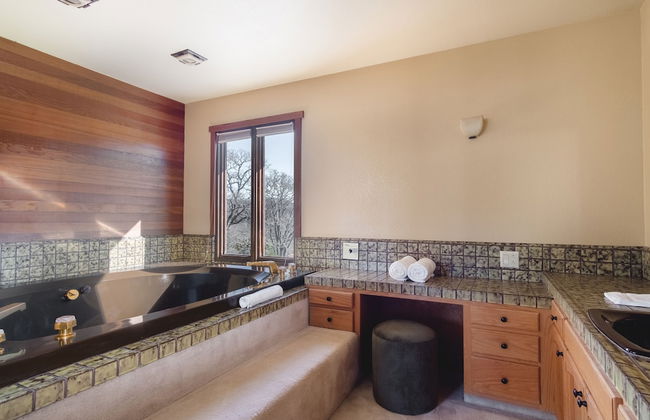 Gable by Avantstay Beautiful 3 5 Acre Oasis w Gorgeous Views Pool Hot Tub - Foto 18