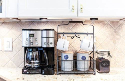 Scandi Chic-mins to KSU, Sleeps 5, wKing, pet friendly - Foto 26